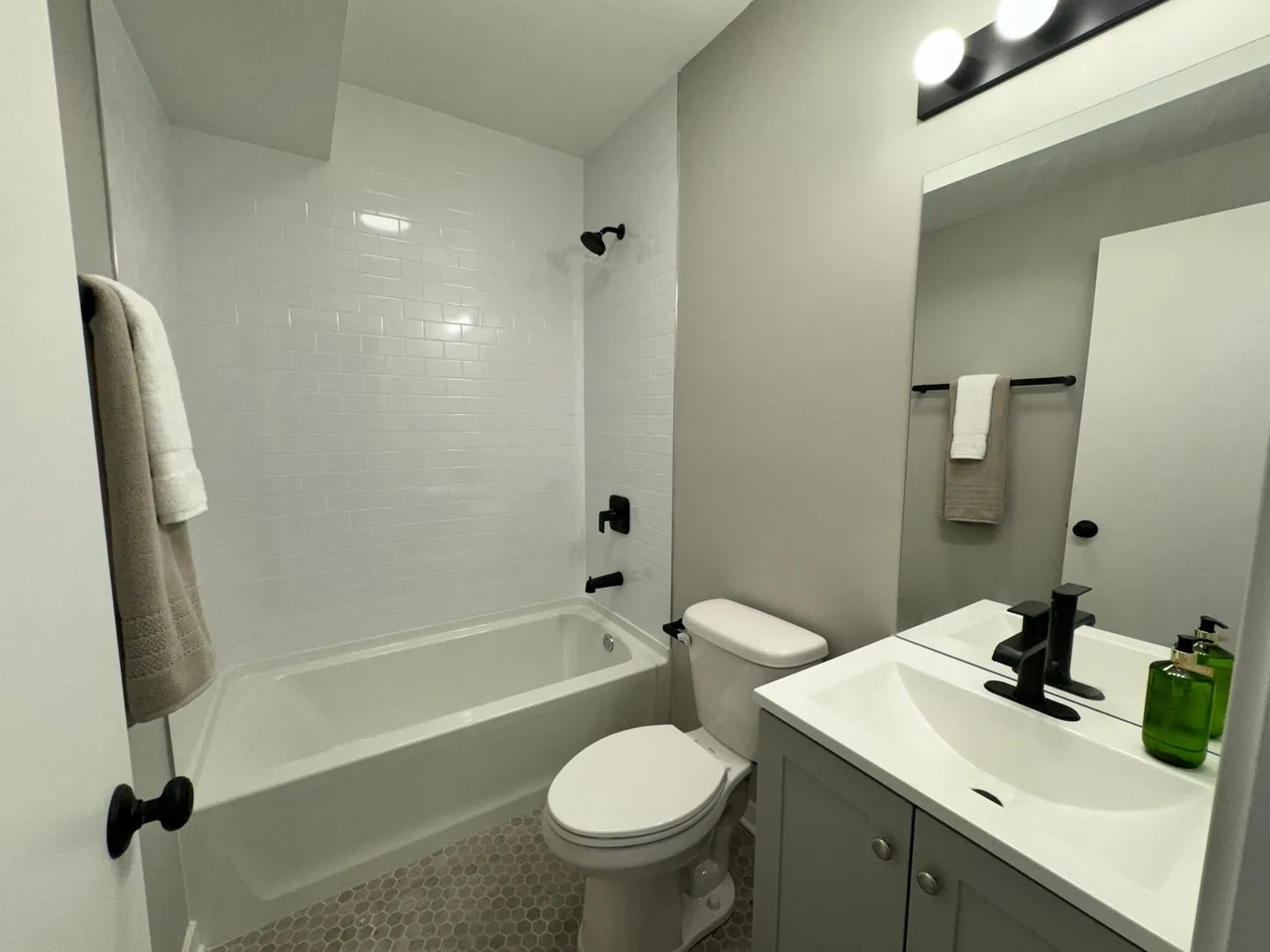 3055 W Leland Ave, ,  60625, USA 60625-unit#107-Chicago-IL