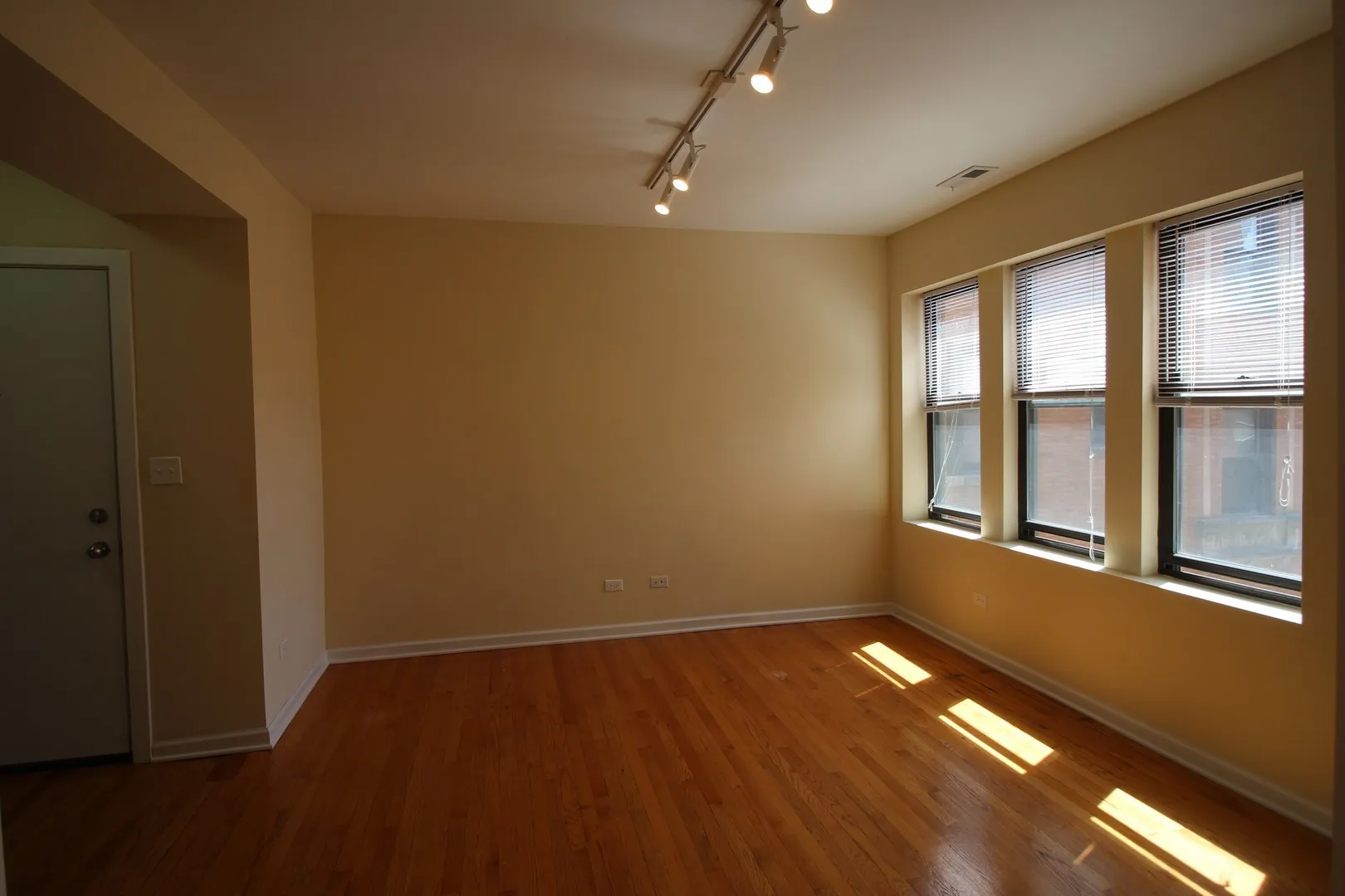4749 N Troy St, , 60625, USA 60625-unit#1S-Chicago-IL
