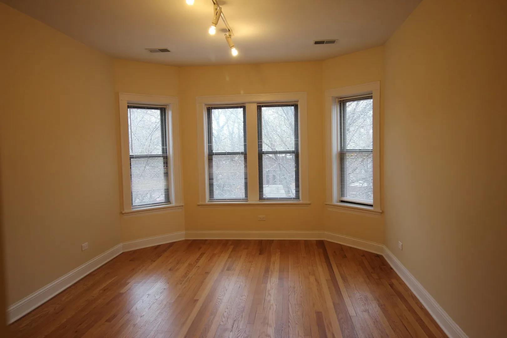 4054 N Harding Ave, ,  60618, USA 60618-unit#2-Chicago-IL