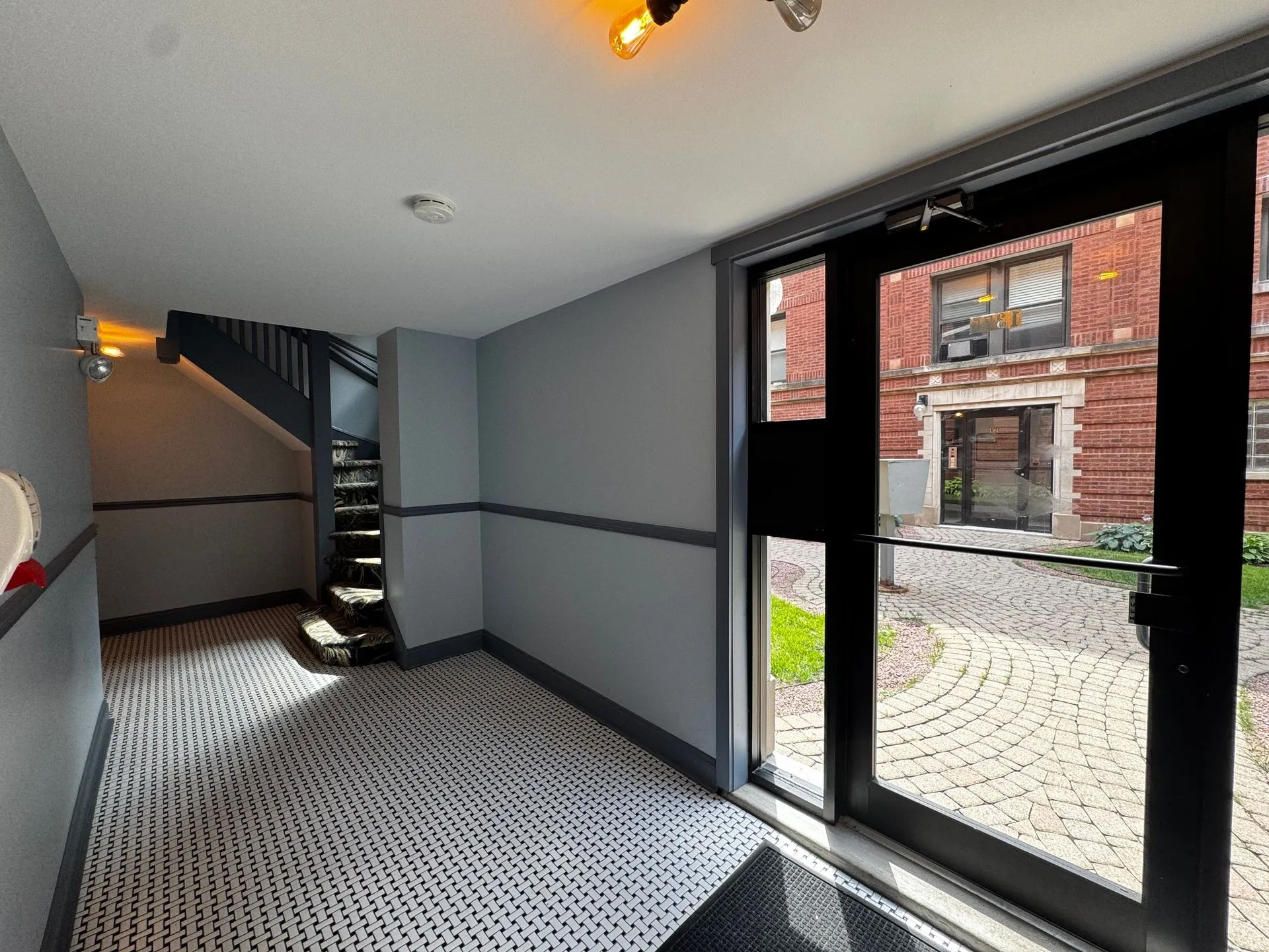 7021 N Glenwood Ave, ,  60626, USA 60626-unit#2S-Chicago-IL