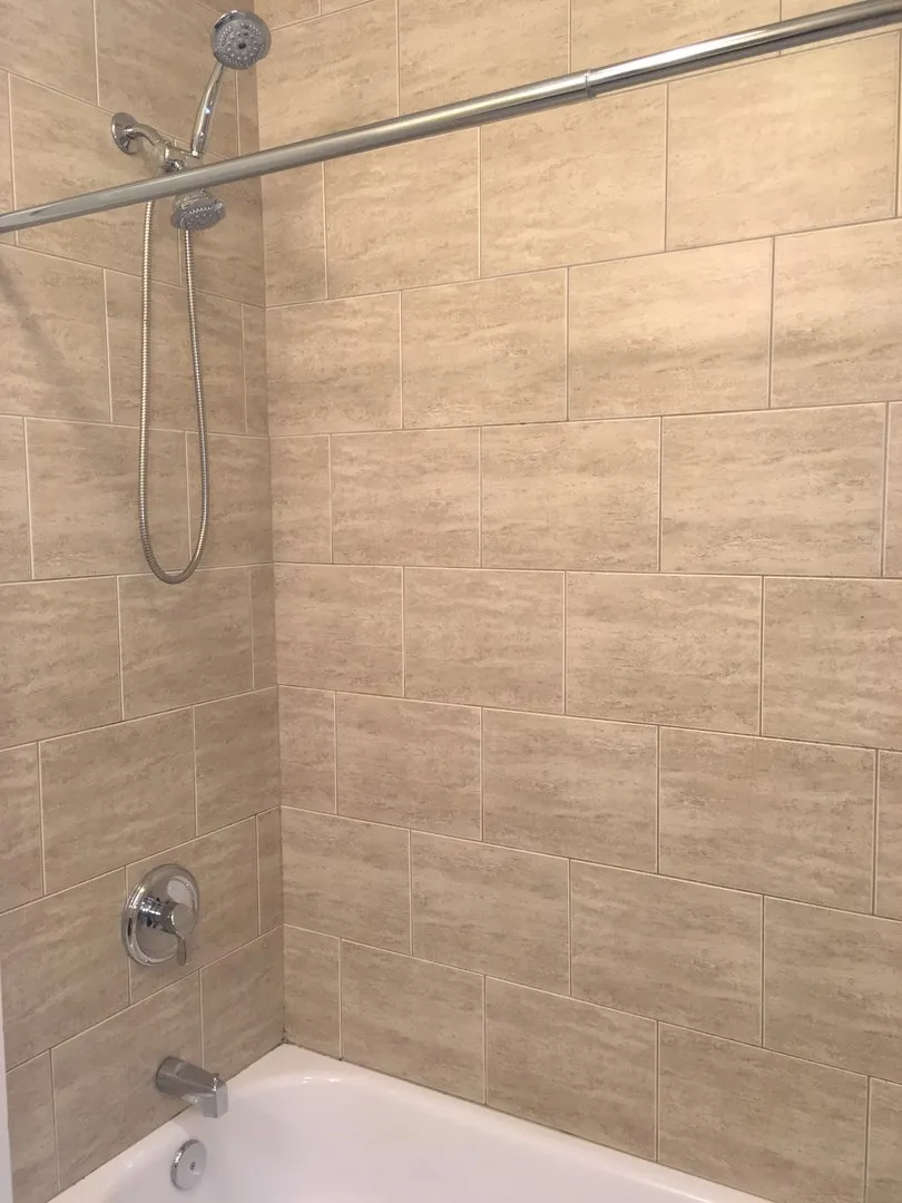 4132 N Pulaski Rd, ,  60641, USA 60641-unit#3N-Chicago-IL