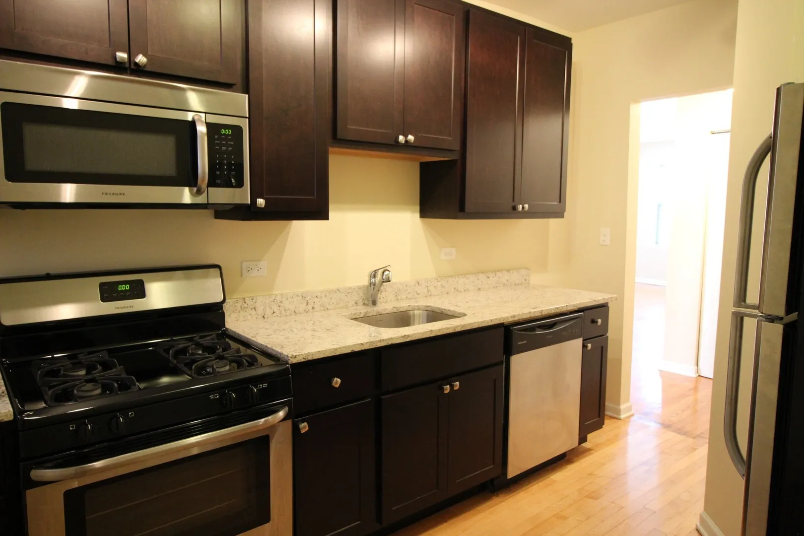 3121 W Lawrence Ave, , 60625, USA 60625-unit#2-Chicago-IL