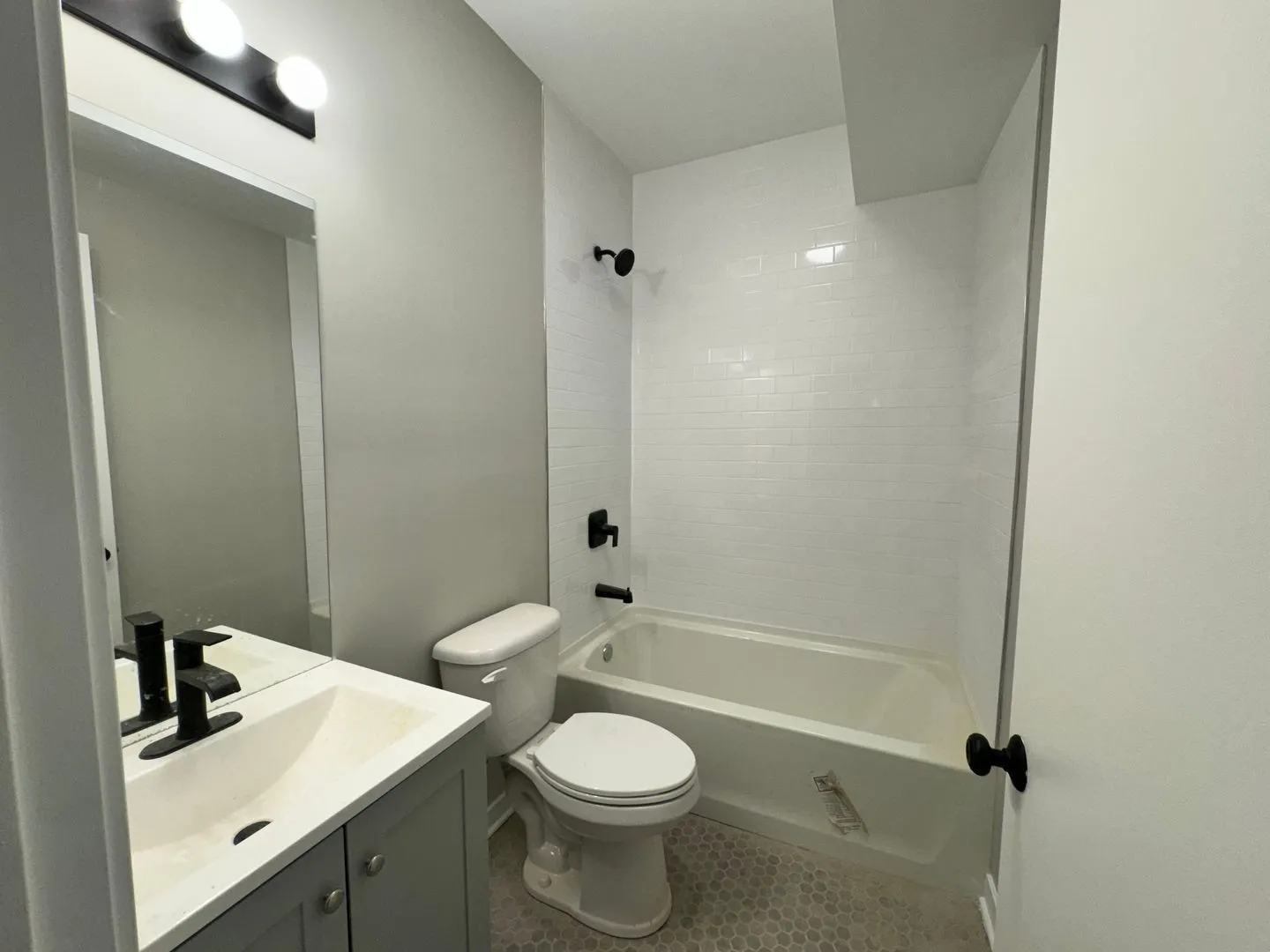 3051 W Leland Ave, ,  60625, USA 60625-unit#308-Chicago-IL