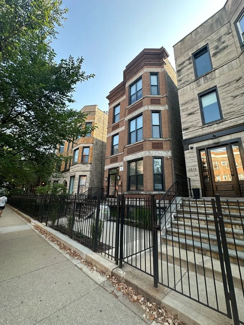 3515 N Sheffield Ave, , 60657, USA 60657-unit#1R-Chicago-IL