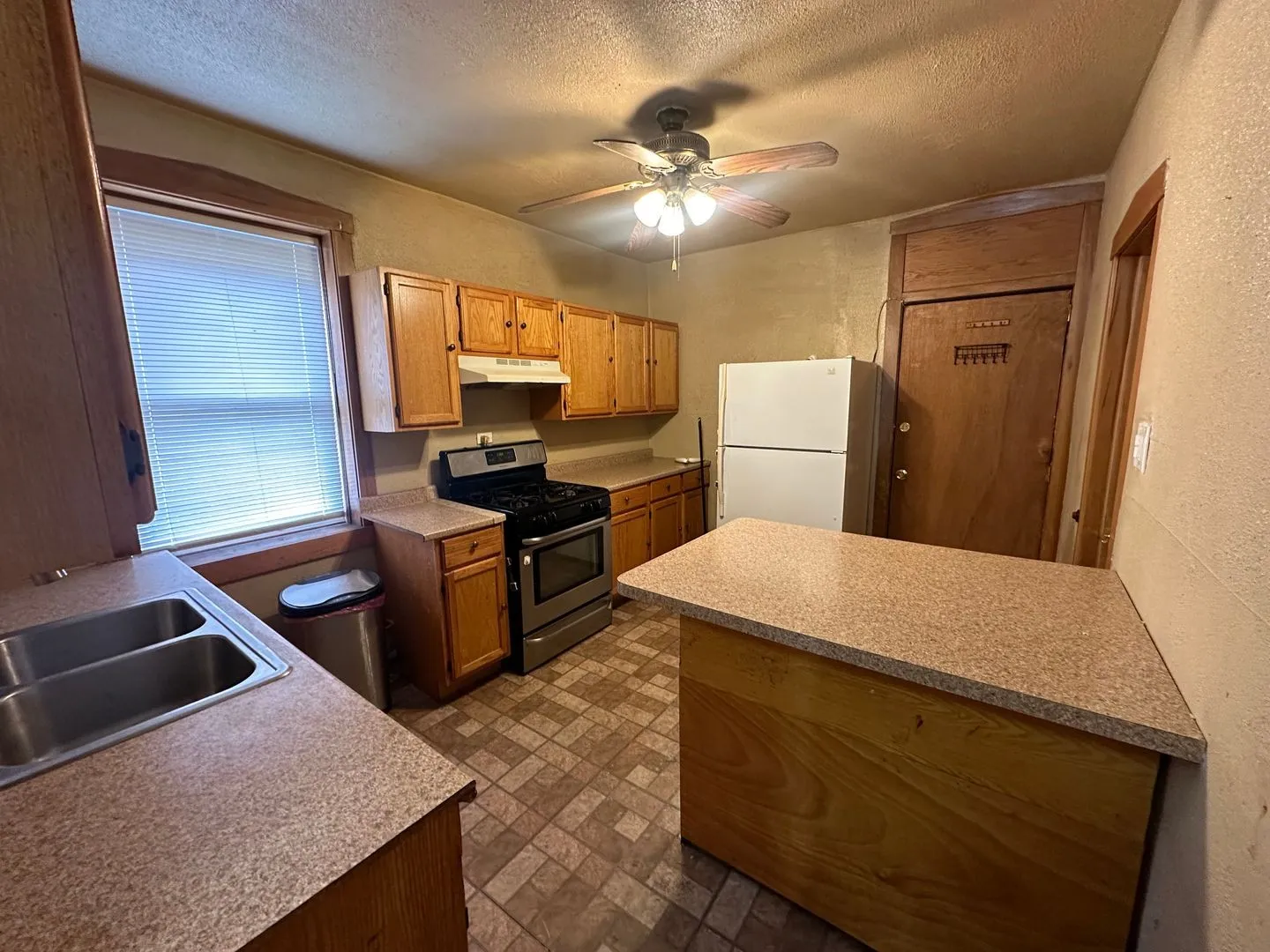 5438 W Potomac Ave, ,  60651, USA 60651-unit#1W-Chicago-IL