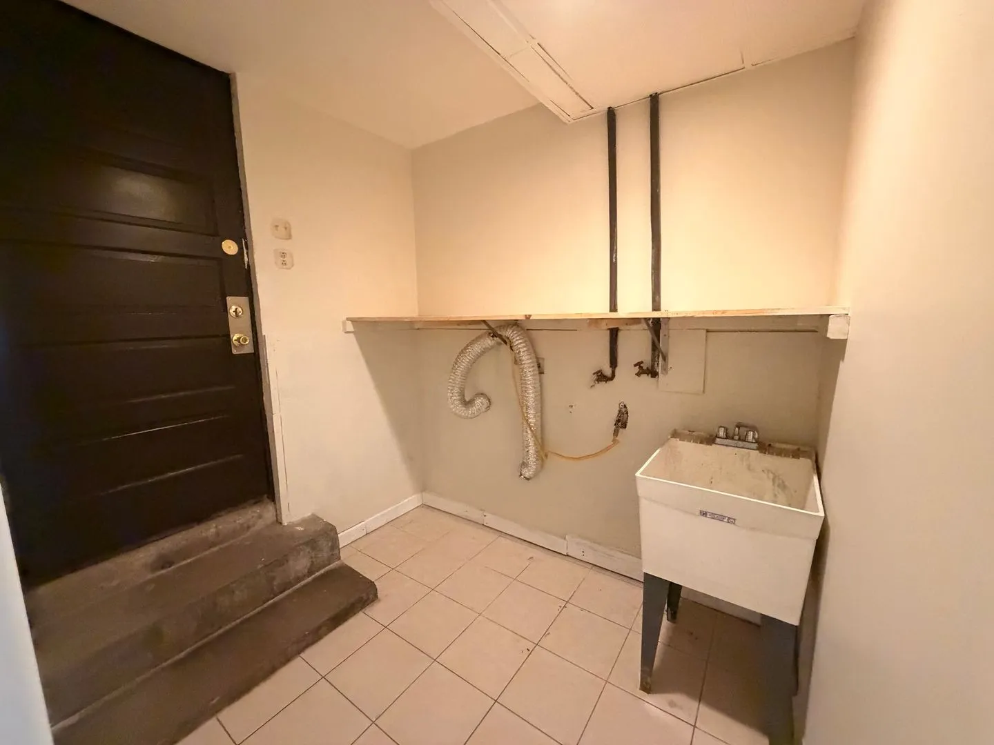 6121 N Fairfield Ave, , 60659, USA 60659-unit#GDN-Chicago-IL