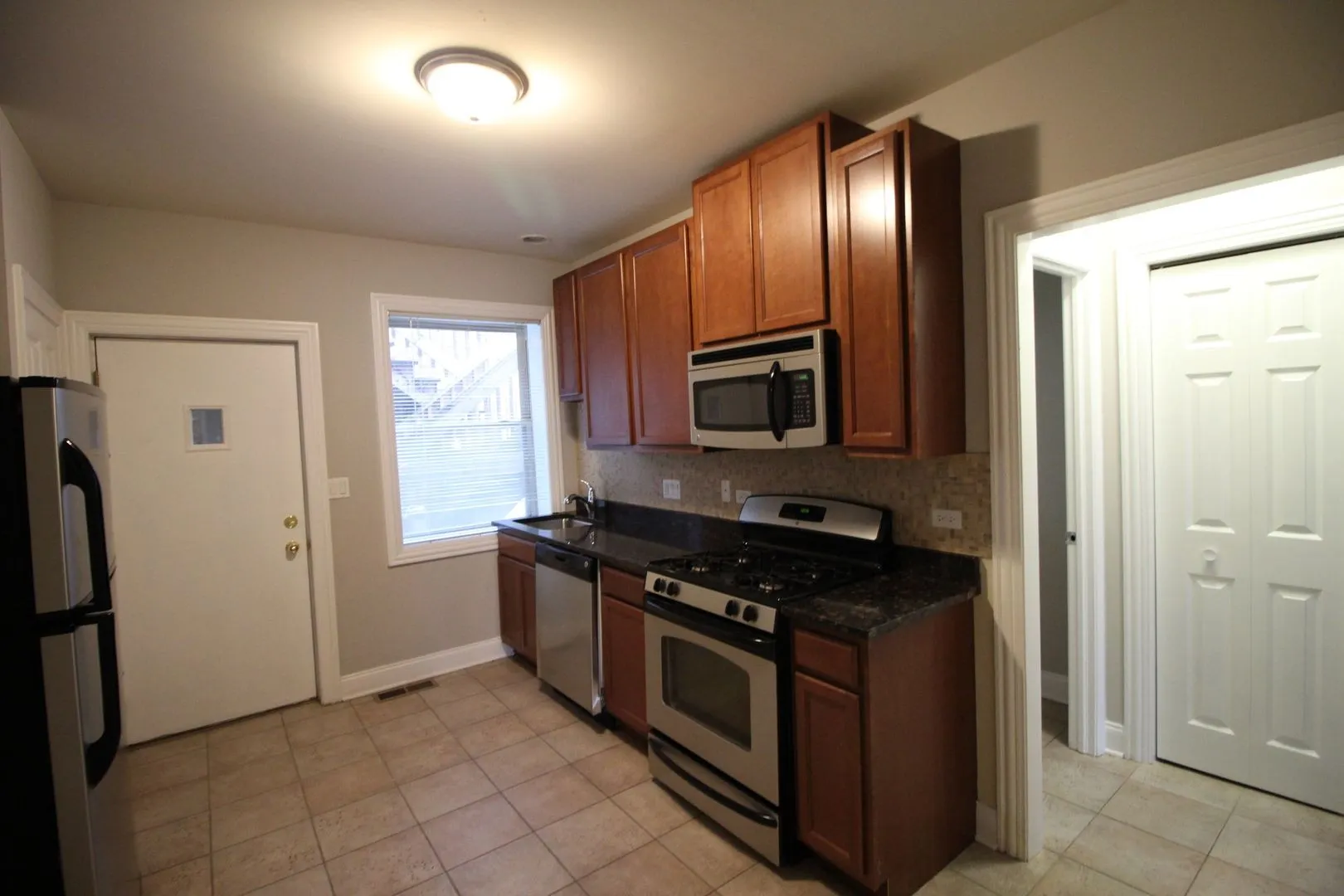 3802 W Irving Park Rd, ,  60618, USA 60618-unit#1W-Chicago-IL