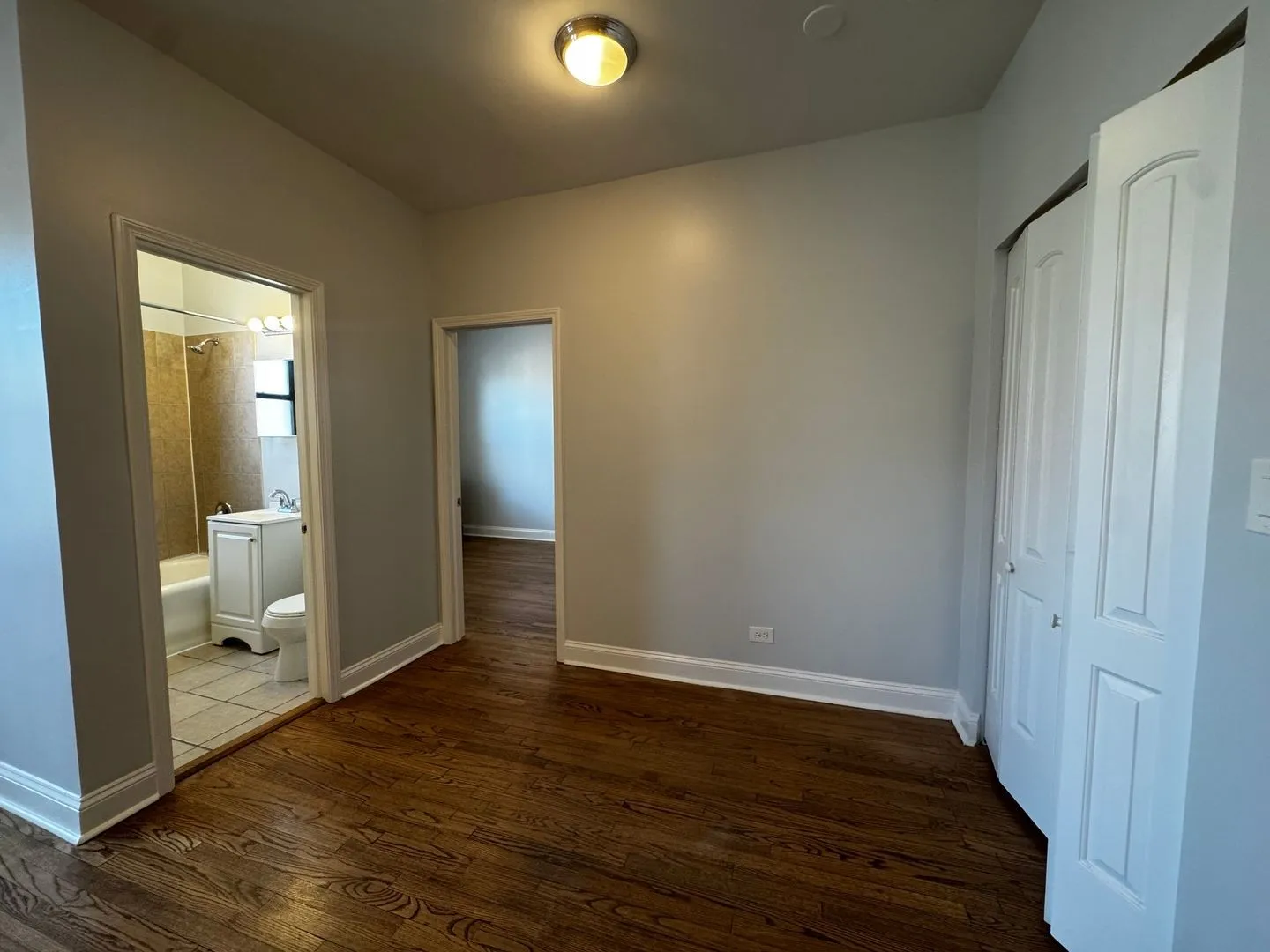 1344 W Lunt Ave, ,  60626, USA 60626-unit#304-Chicago-IL