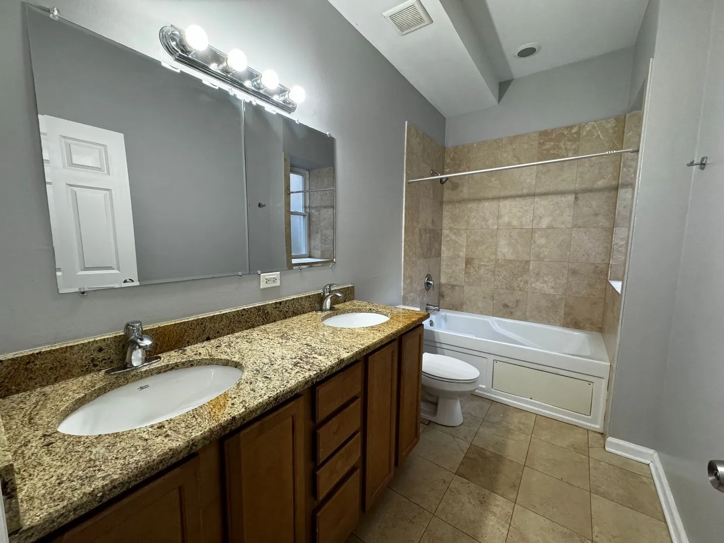 4724 N Bernard St, ,  60625, USA 60625-unit#2W-Chicago-IL