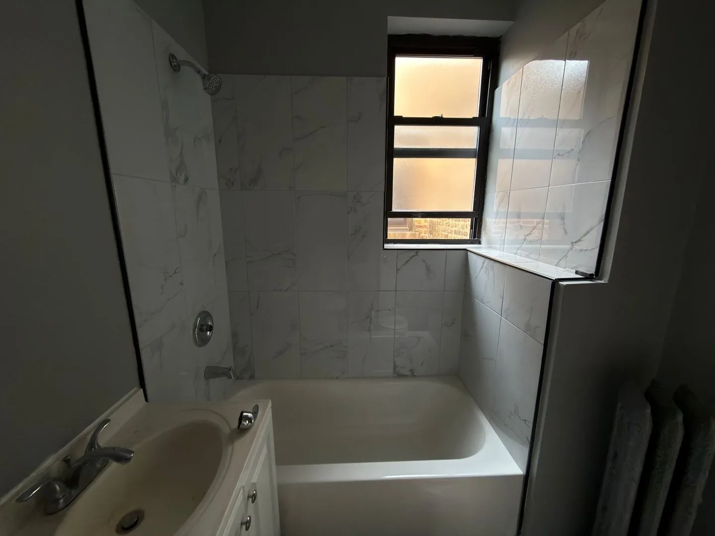 7658 S Marquette Ave, ,  60649, USA 60649-unit#3-Chicago-IL