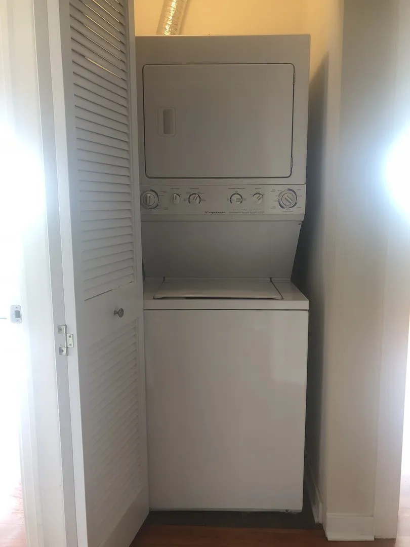 6957 N Greenview Ave, , 60626, USA 60626-unit#6C-Chicago-IL