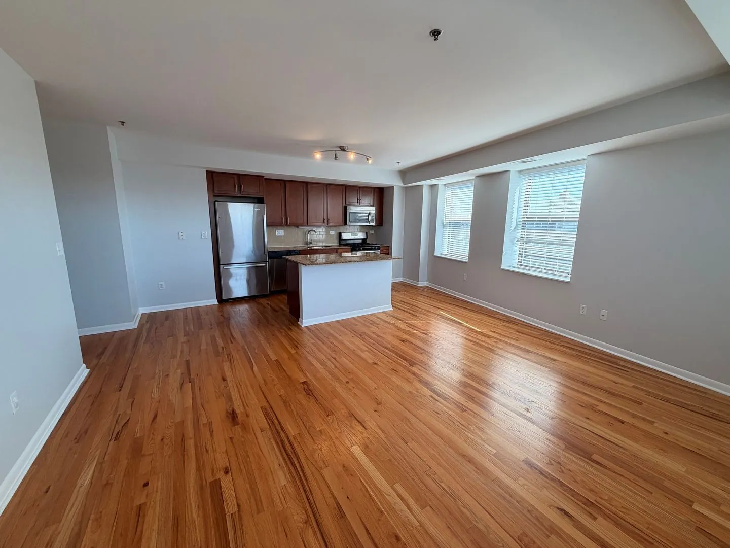 1337 W Fargo Ave, ,  60626, USA 60626-unit#204-Chicago-IL