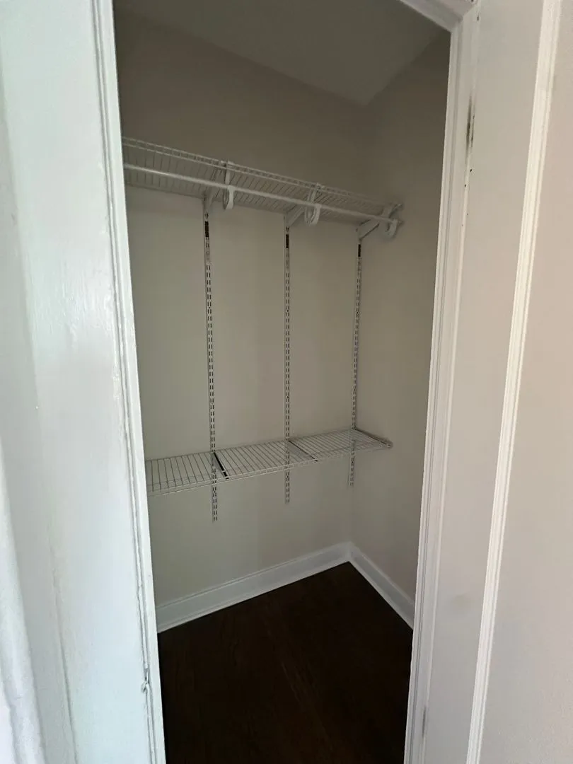 1373 W Greenleaf Ave, , 60626, USA 60626-unit#1S-Chicago-IL