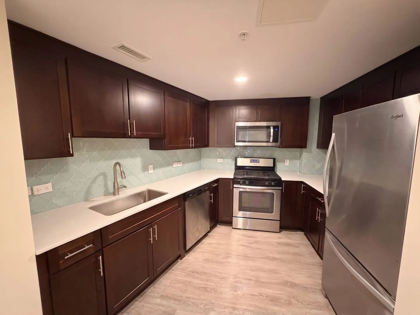 1323 W Morse Ave, , 60626, USA 60626-unit#810-Chicago-IL