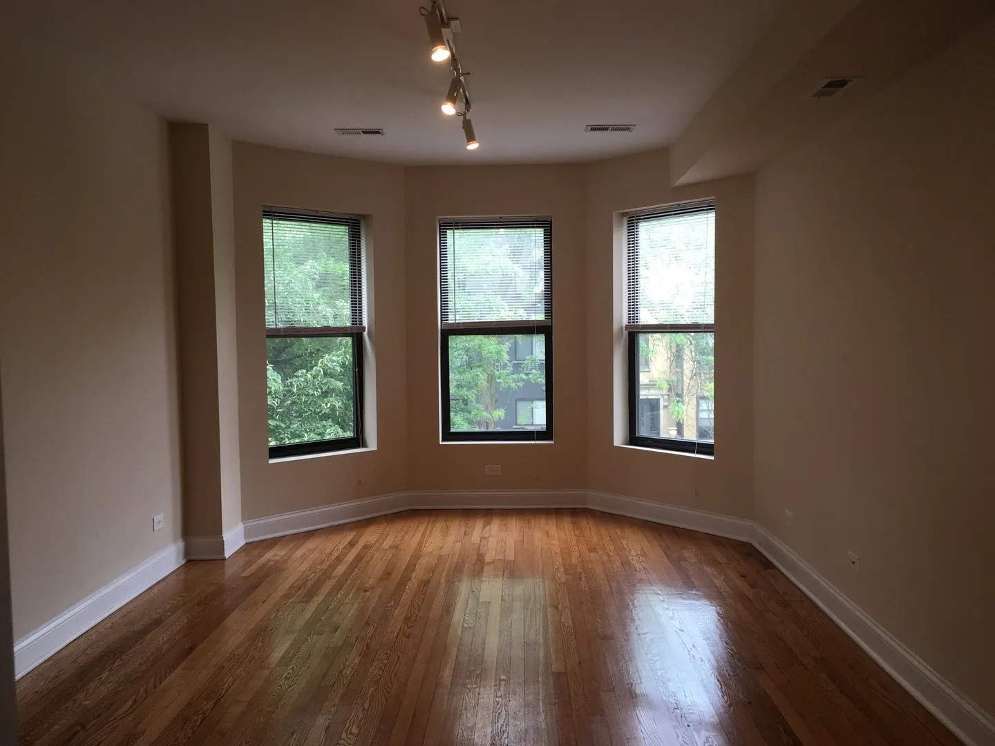 5402 N Winthrop Ave, ,  60640, USA 60640-unit#2-Chicago-IL