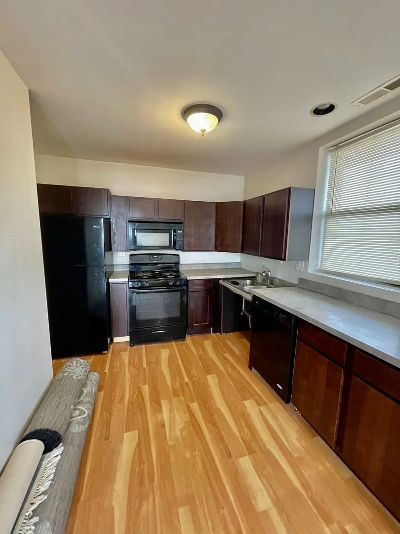 6411 N Rockwell St, ,  60645, USA 60645-unit#515-Chicago-IL