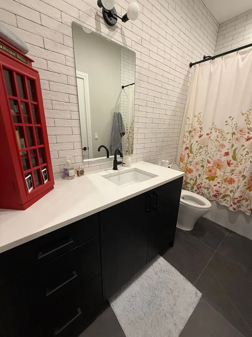 2244 N Kenmore Ave, , 60614, USA 60614-unit#2S-Chicago-IL