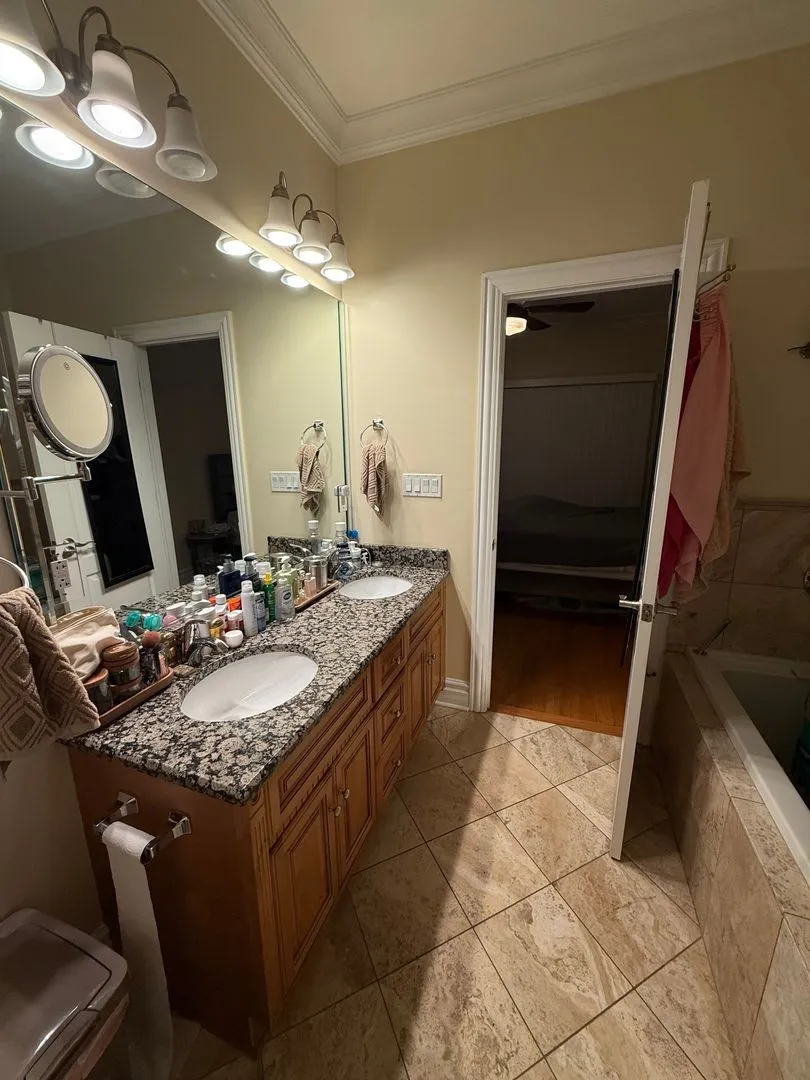 4507 W Lawrence Ave, , 60630, USA 60630-unit#211-Chicago-IL