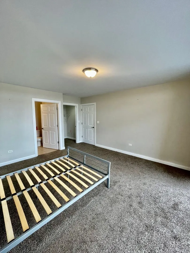 6411 N Rockwell St, ,  60645, USA 60645-unit#515-Chicago-IL