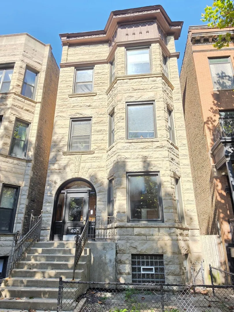 822 W Newport Ave, , 60657, USA 60657-unit#3-Chicago-IL