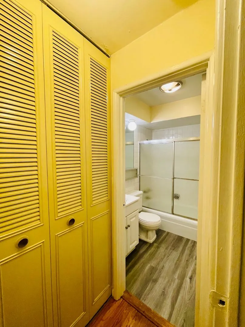 541 W Briar Pl, ,  60657, USA 60657-unit#305-Chicago-IL