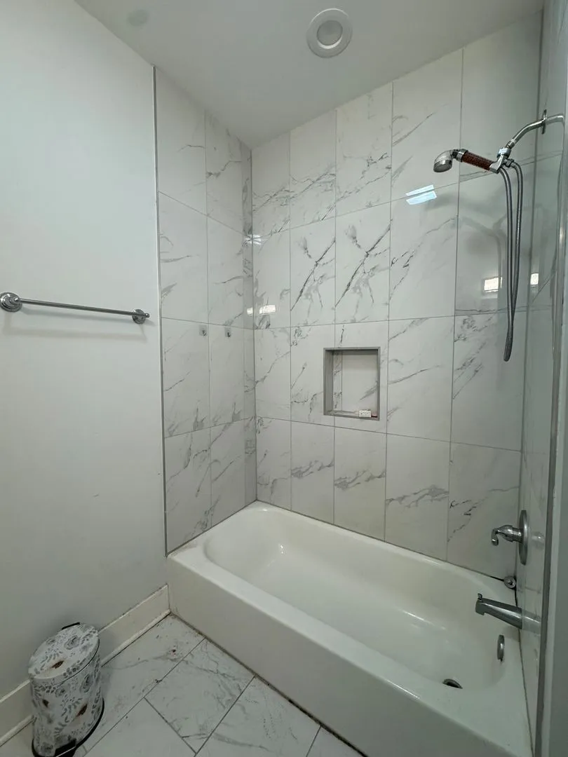 2421 N Clybourn Ave, ,  60614, USA 60614-unit#2421-1A-Chicago-IL