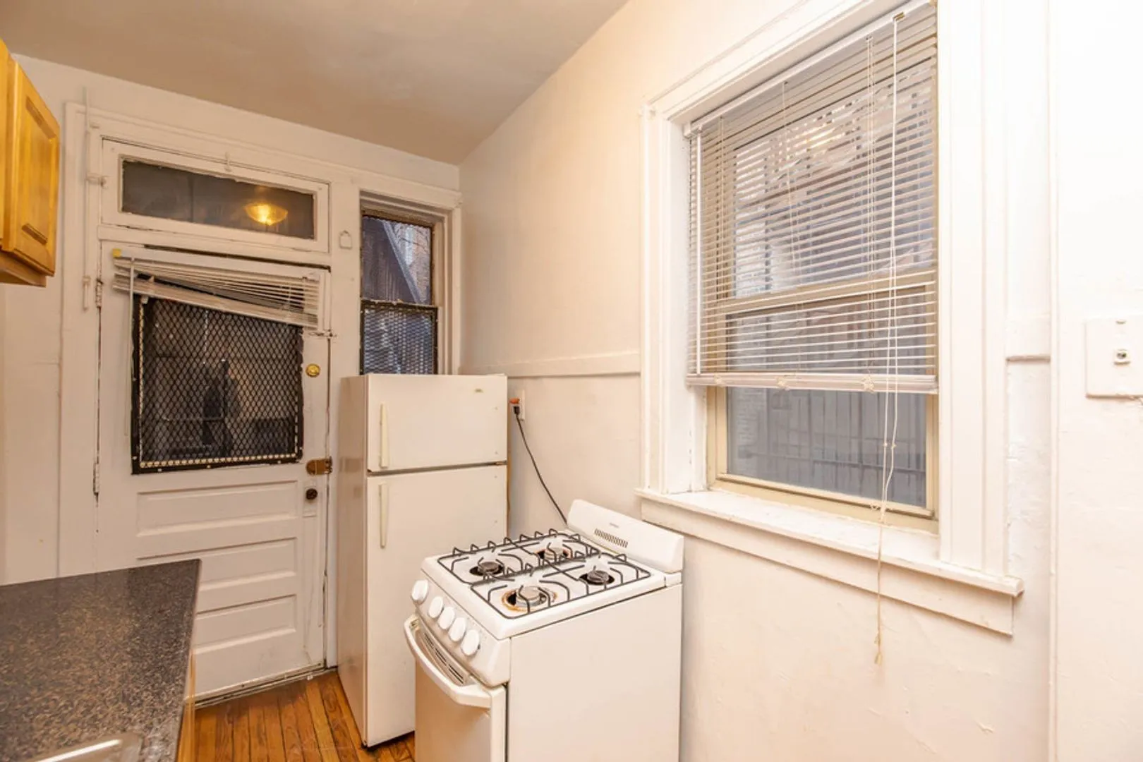 1333 W Touhy Ave, , 60626, USA 60626-unit#2W-Chicago-IL