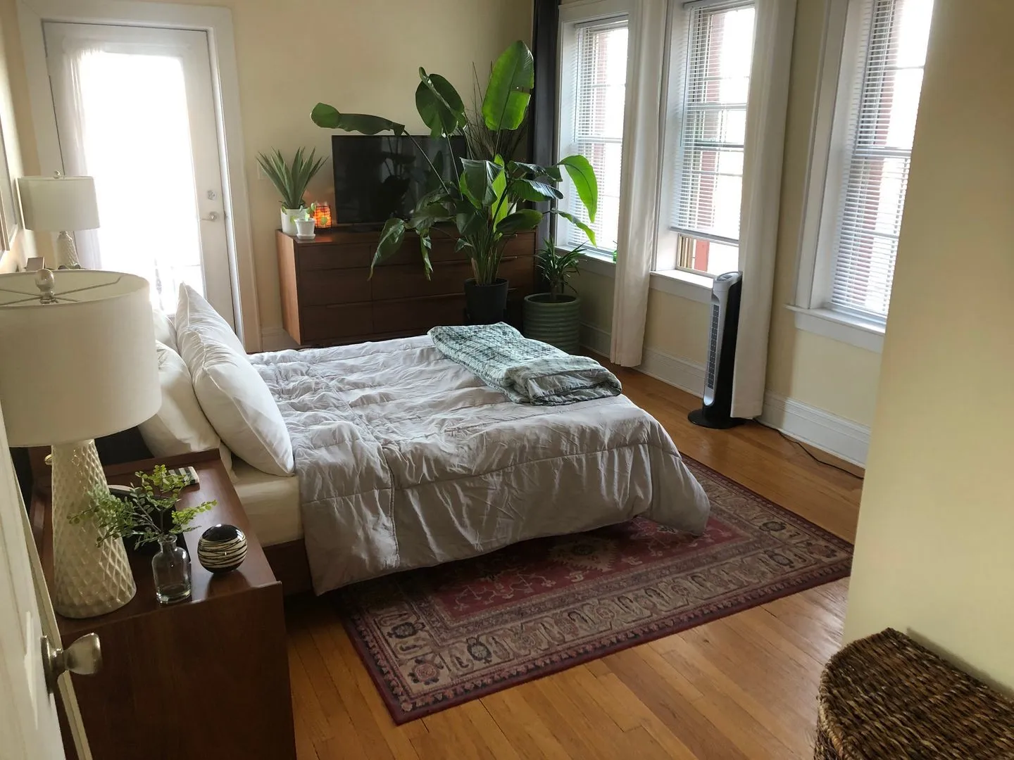 2050 W Summerdale Ave, , 60625, USA 60625-unit#2D-Chicago-IL