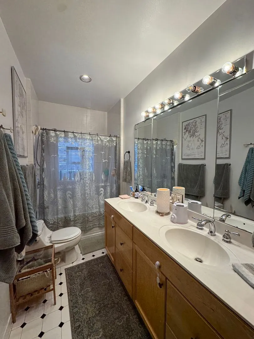 3928 N Monticello Ave, ,  60618, USA 60618-unit#1-Chicago-IL
