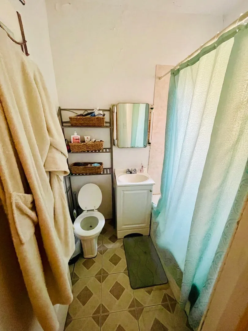1333 W Touhy Ave, ,  60626, USA 60626-unit#1E-Chicago-IL