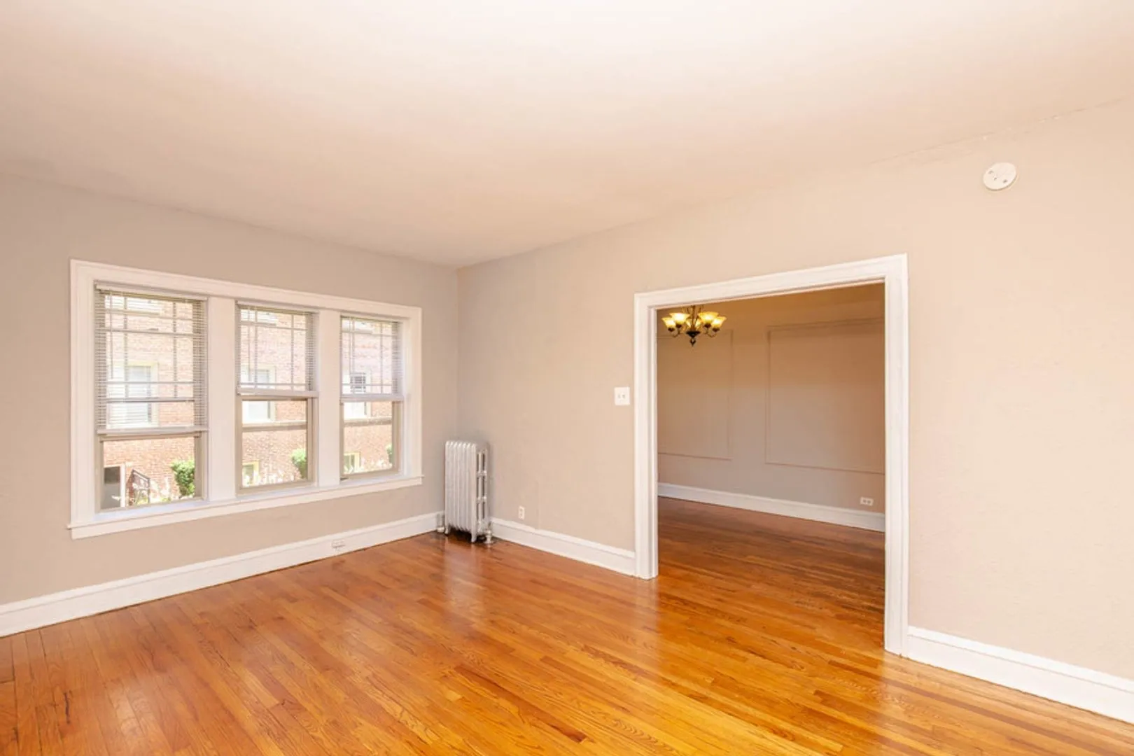 West Touhy Avenue, , 60626, USA 60626-unit#2N-Chicago-IL