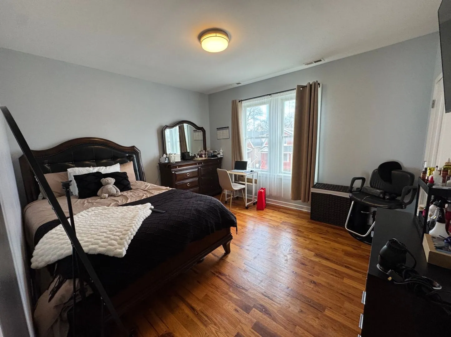 1148 N Keeler Ave, ,  60651, USA 60651-unit#1E-Chicago-IL