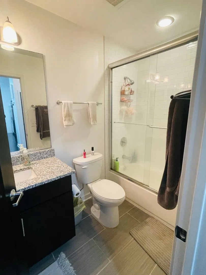 6354 N Lakewood Ave, ,  60660, USA 60660-unit#23-Chicago-IL