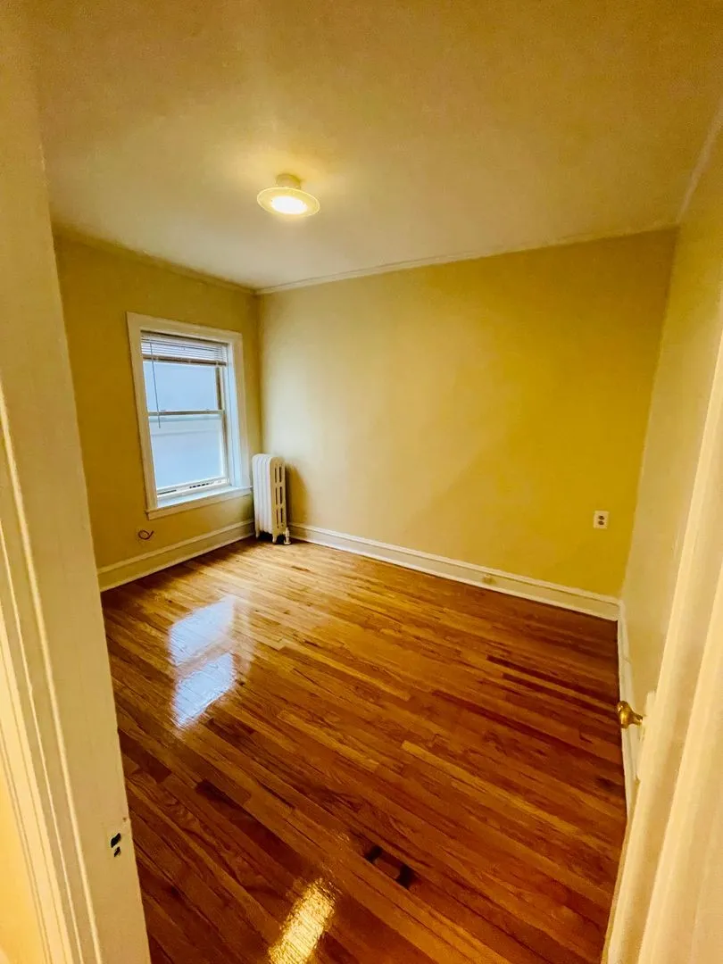 West Touhy Avenue, , 60626, USA 60626-unit#2N-Chicago-IL