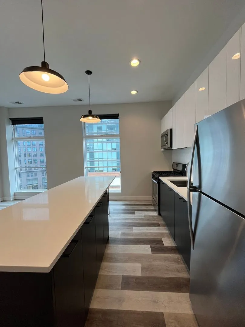 713 N Milwaukee Ave, , 60642, USA 60642-unit#403-Chicago-IL