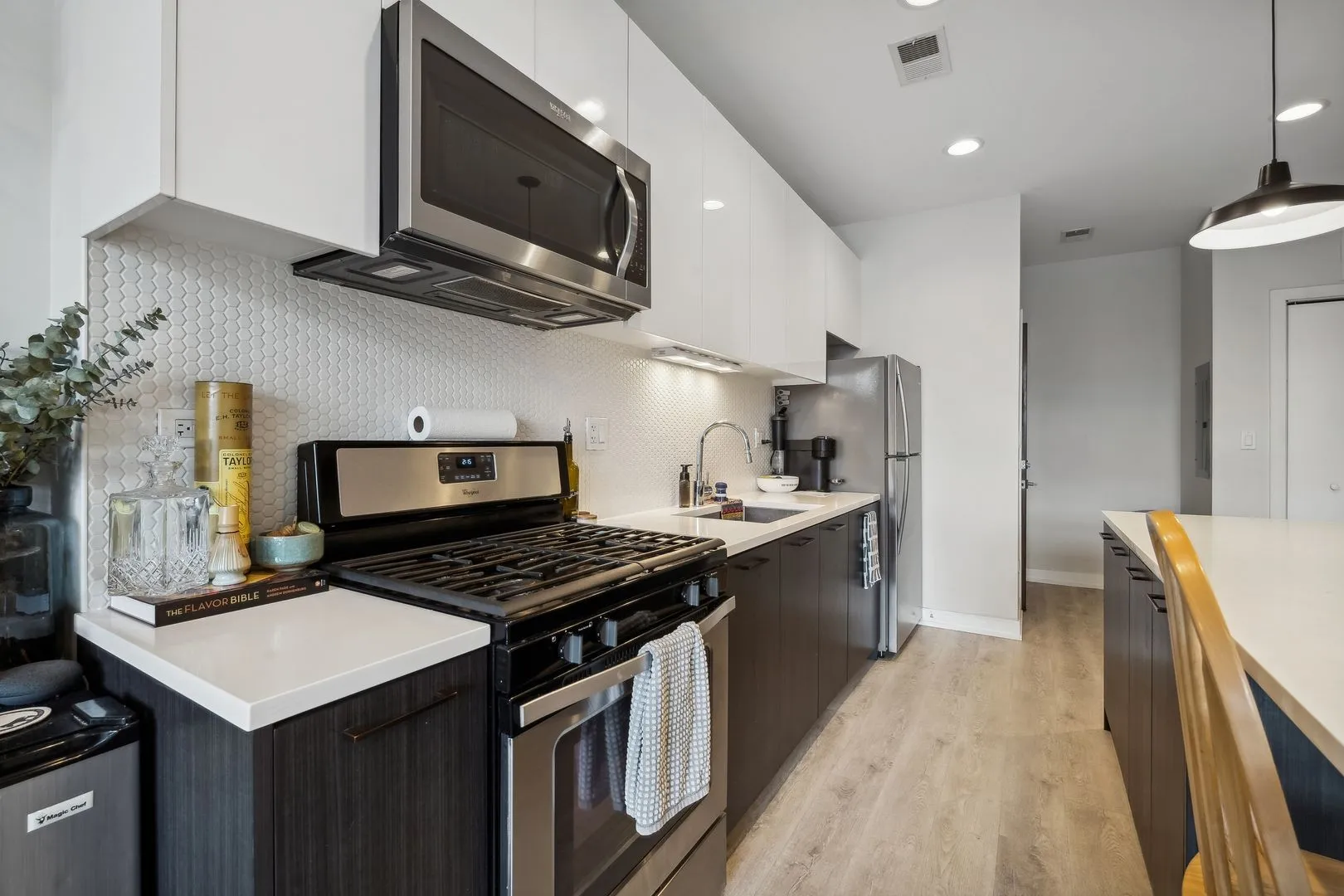 713 N Milwaukee Ave, , 60642, USA 60642-unit#602-Chicago-IL
