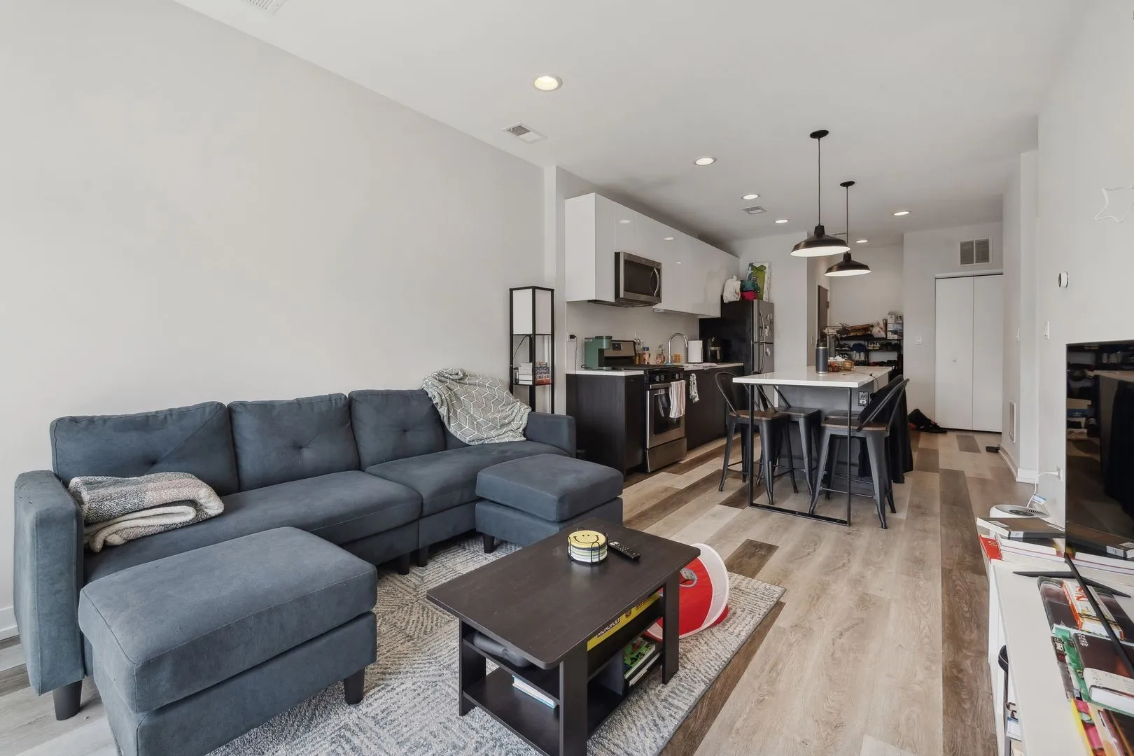 713 N Milwaukee Ave, , 60642, USA 60642-unit#602-Chicago-IL