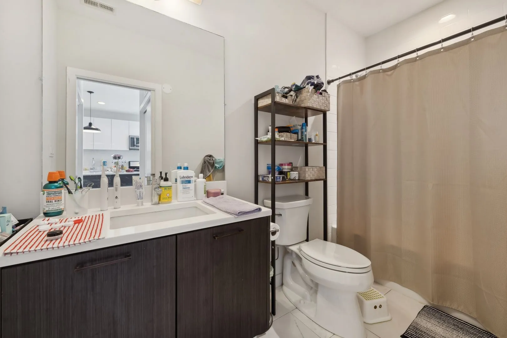 713 N Milwaukee Ave, , 60642, USA 60642-unit#602-Chicago-IL