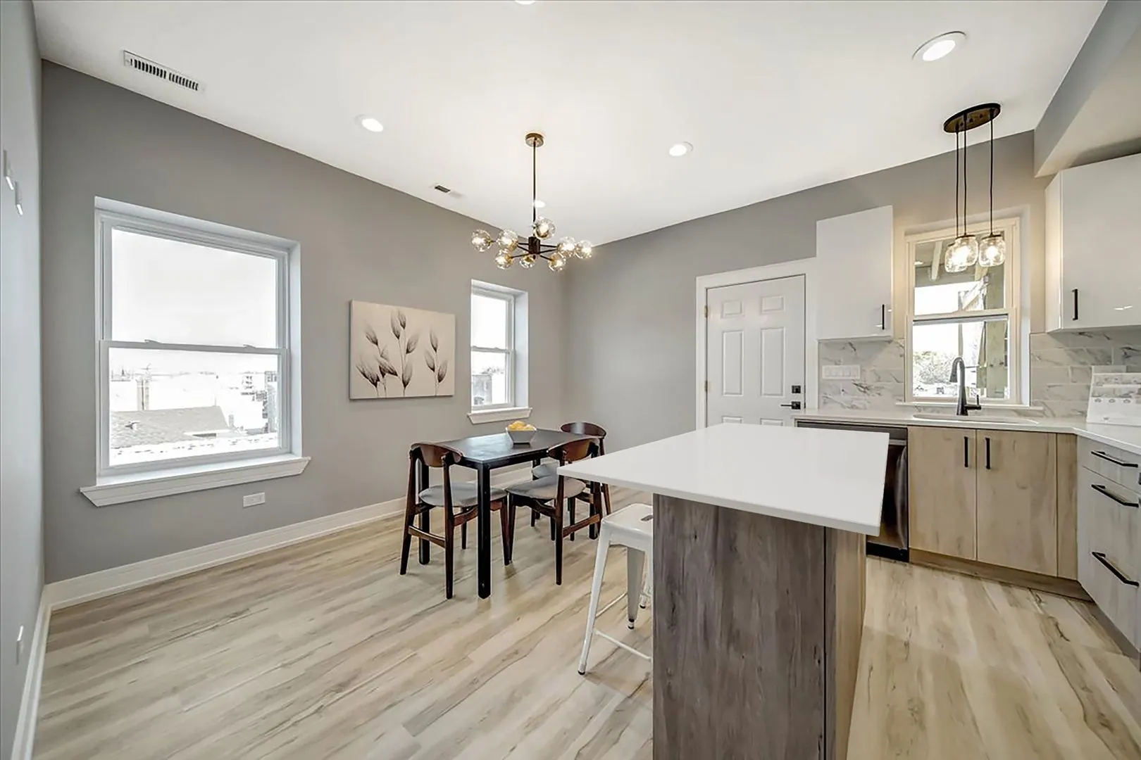 6357 N Paulina St, ,  60660, USA 60660-unit#2N-Chicago-IL