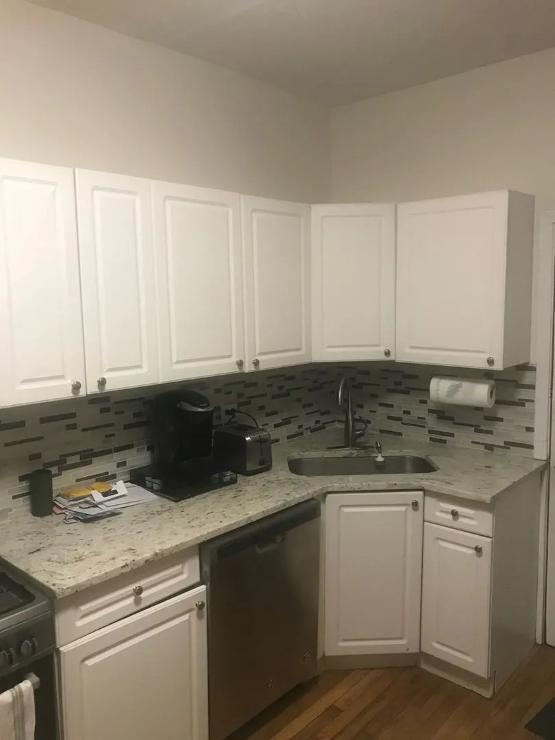 3143 N Southport Ave, ,  60657, USA 60657-unit#1R-Chicago-IL