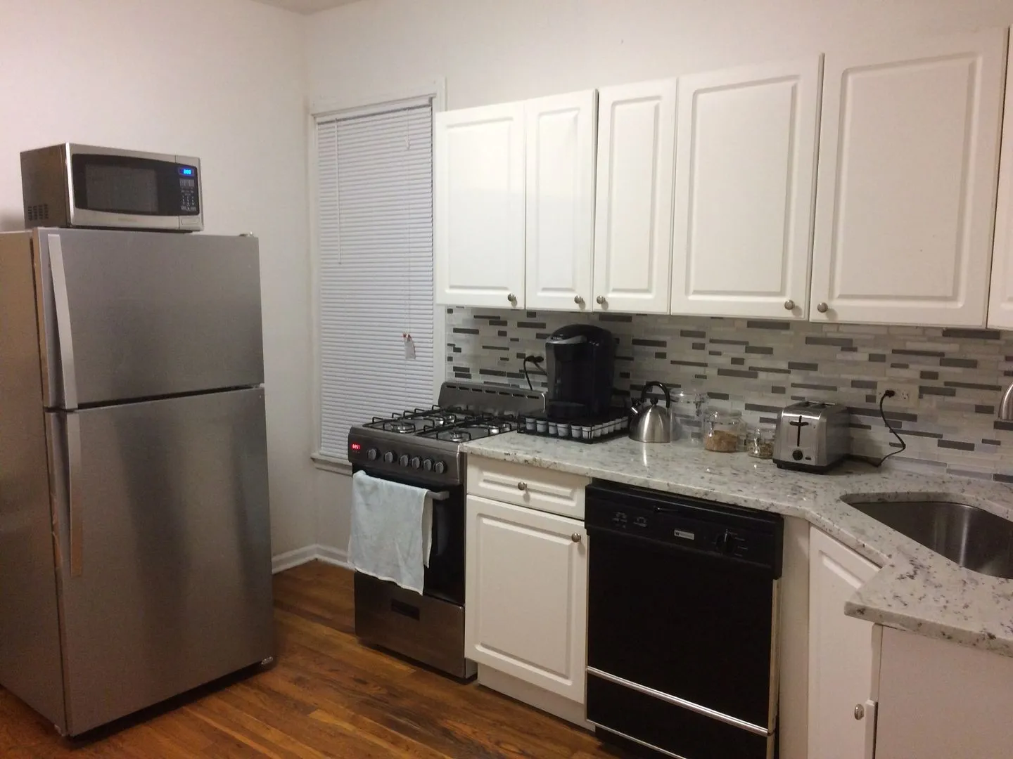 3143 N Southport Ave, ,  60657, USA 60657-unit#1R-Chicago-IL