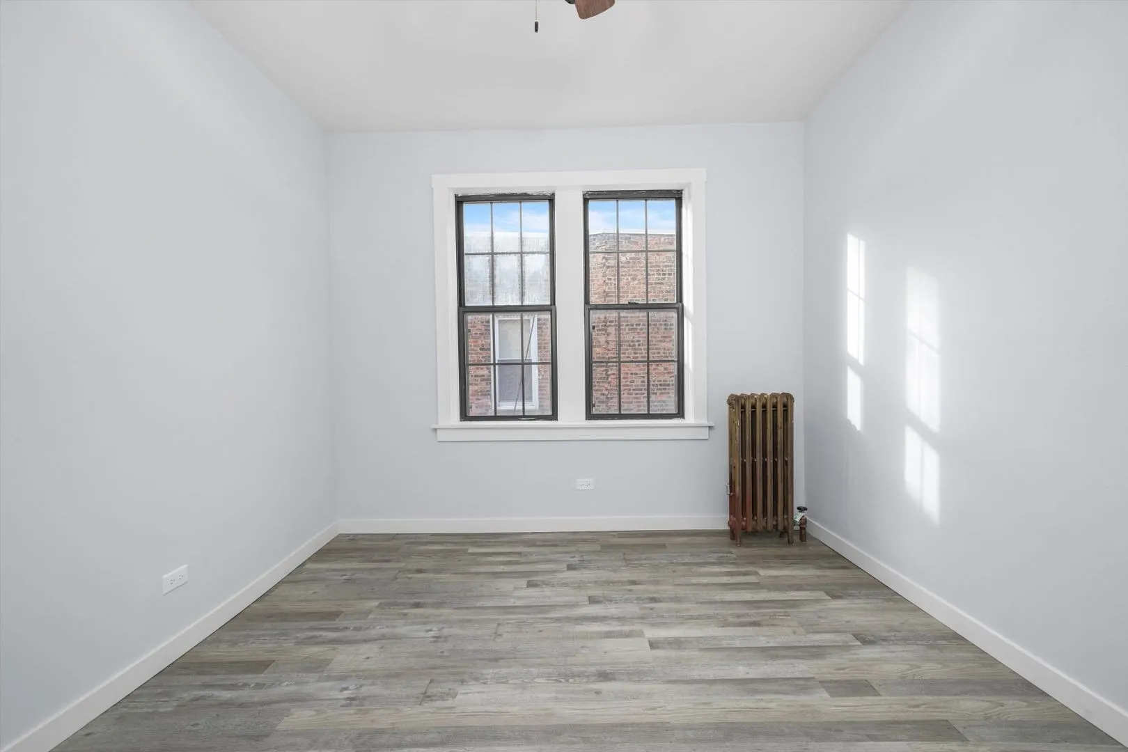 6128 S Ingleside Ave, ,  60637, USA 60637-unit#1W-Chicago-IL