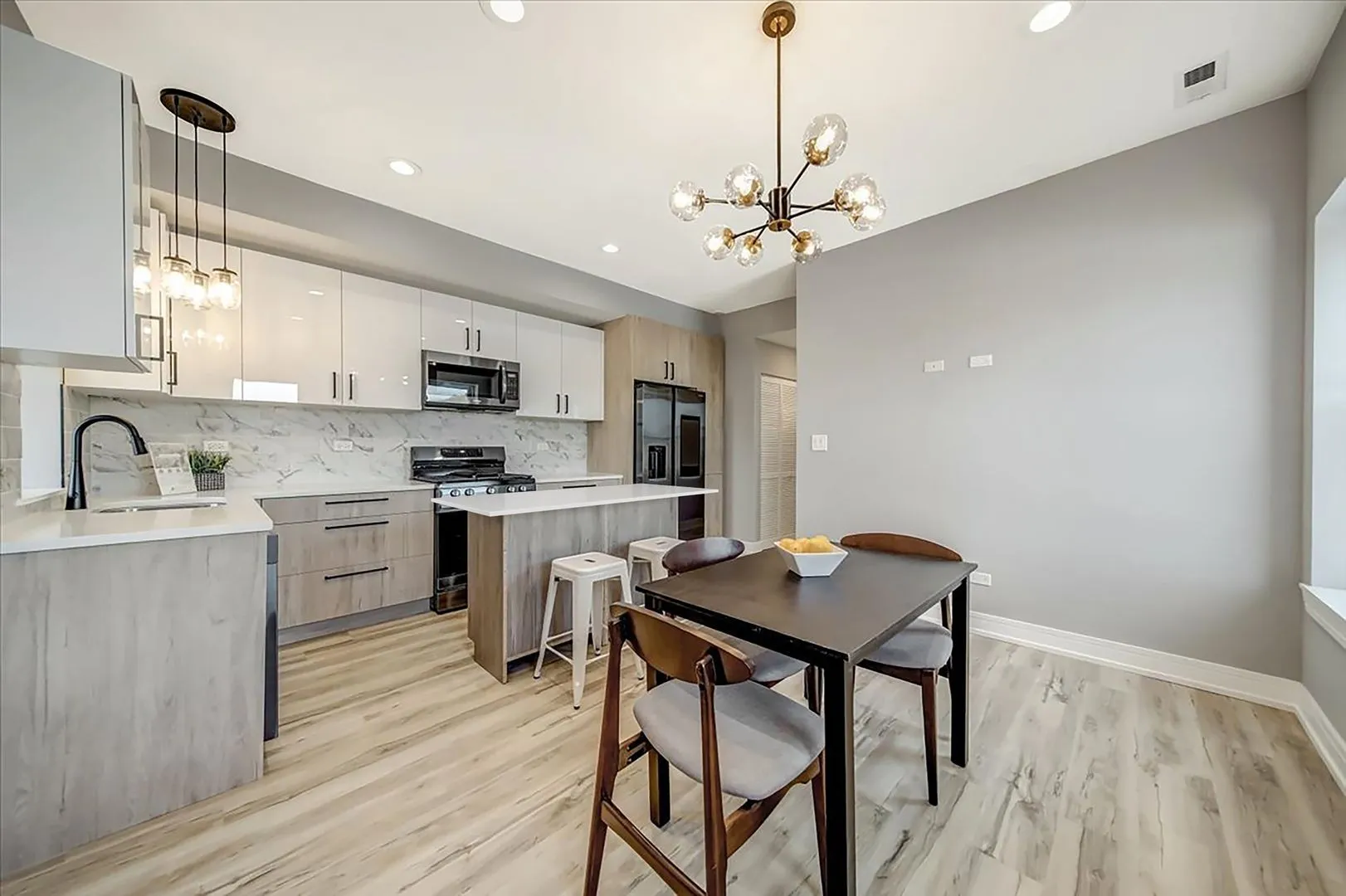 6357 N Paulina St, , 60660, USA 60660-unit#2N-Chicago-IL