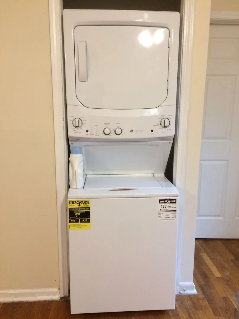 3143 N Southport Ave, ,  60657, USA 60657-unit#1R-Chicago-IL