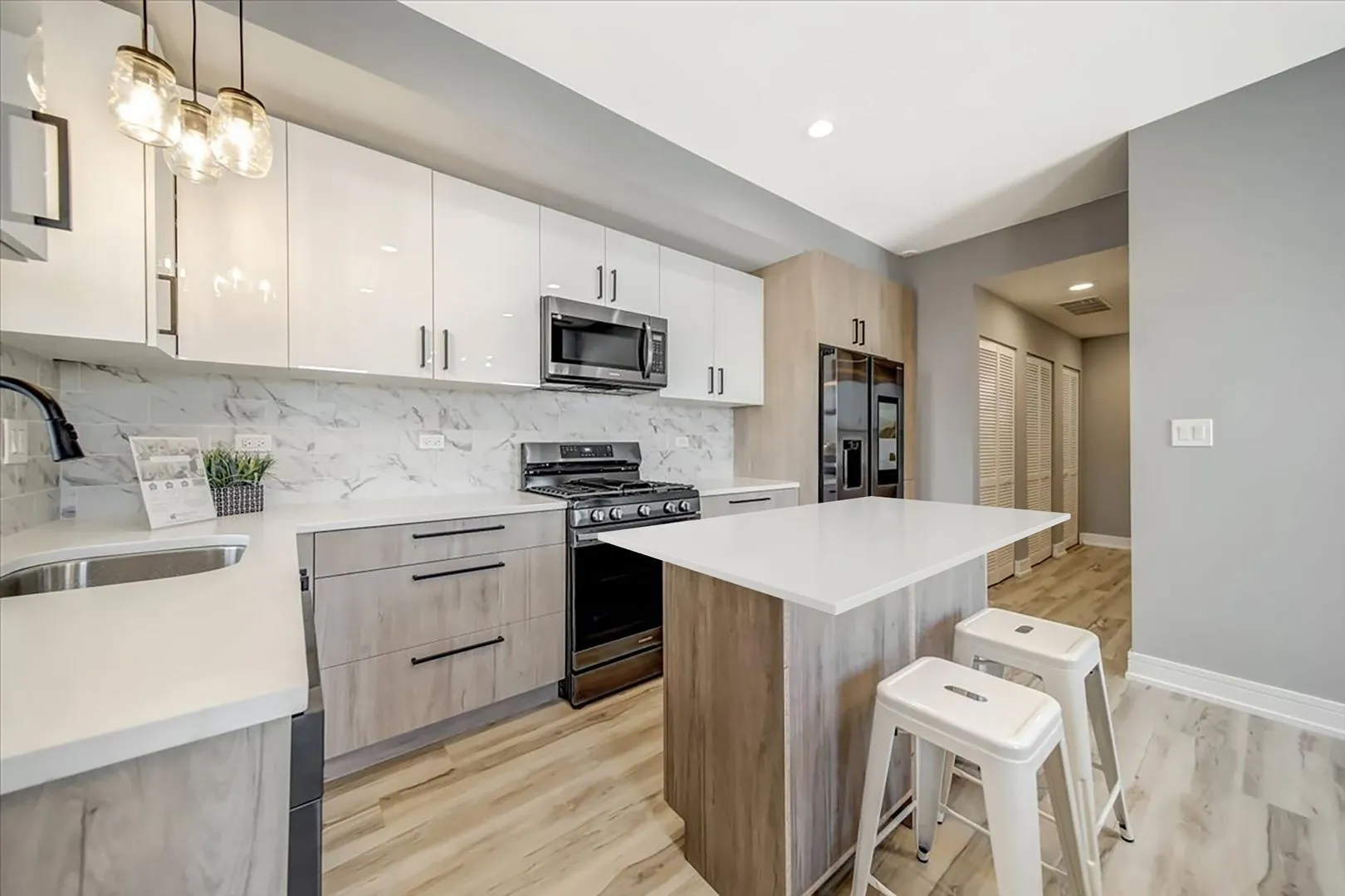 6357 N Paulina St, ,  60660, USA 60660-unit#2N-Chicago-IL