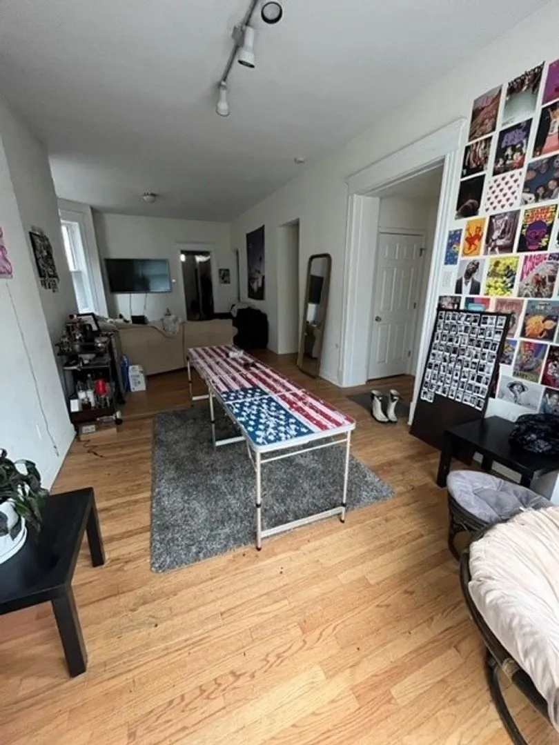 3046 N Clifton Ave, ,  60657, USA 60657-unit#1F-Chicago-IL