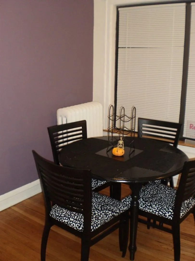 929 W Oakdale Ave, , 60657, USA 60657-unit#1I-Chicago-IL