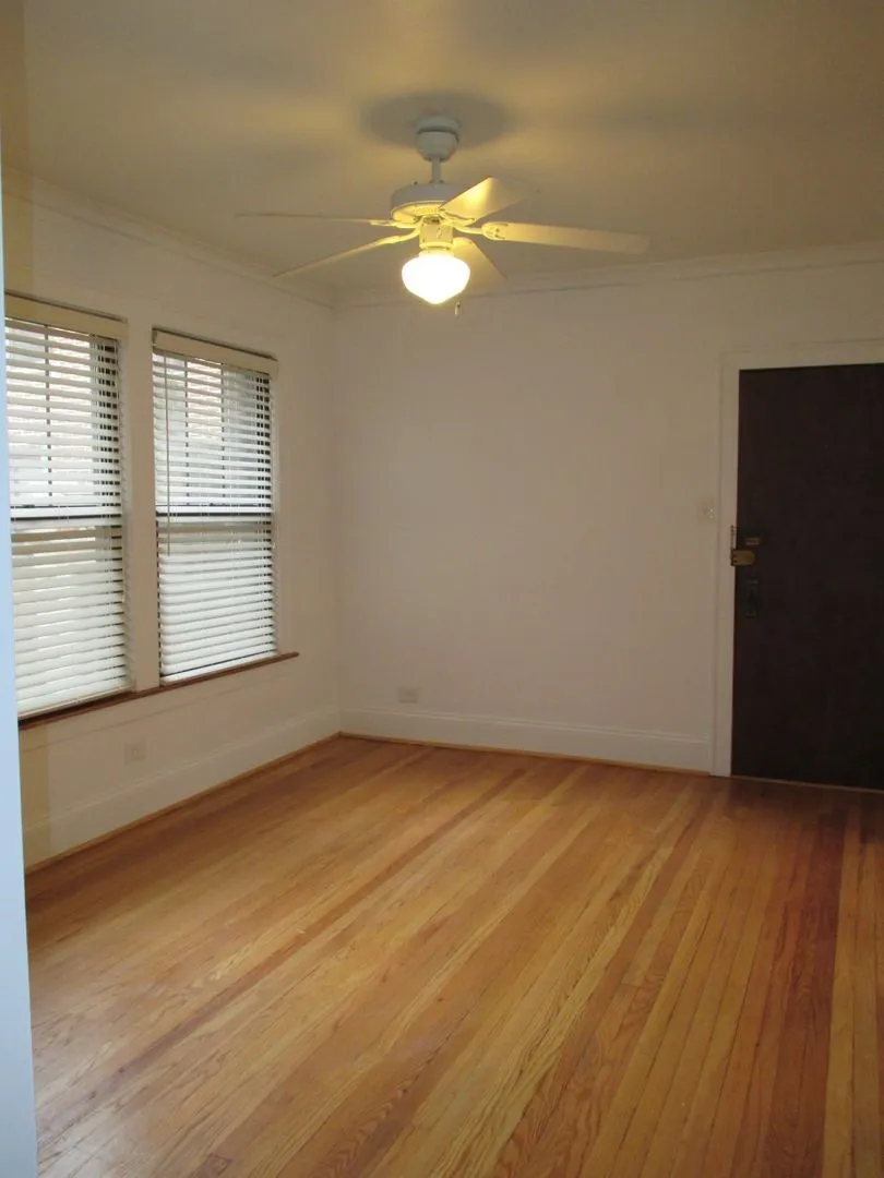 925 W Oakdale Ave, , 60657, USA 60657-unit#1F-Chicago-IL