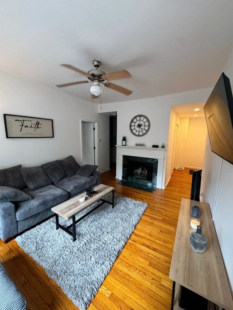 611 W Arlington Pl, ,  60614, USA 60614-unit#1N-Chicago-IL