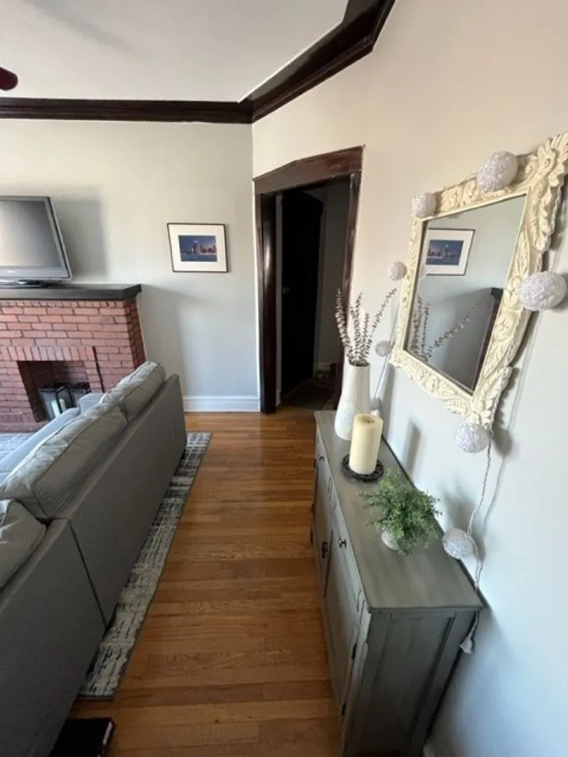 1221 W Grace St, ,  60613, USA 60613-unit#3-Chicago-IL
